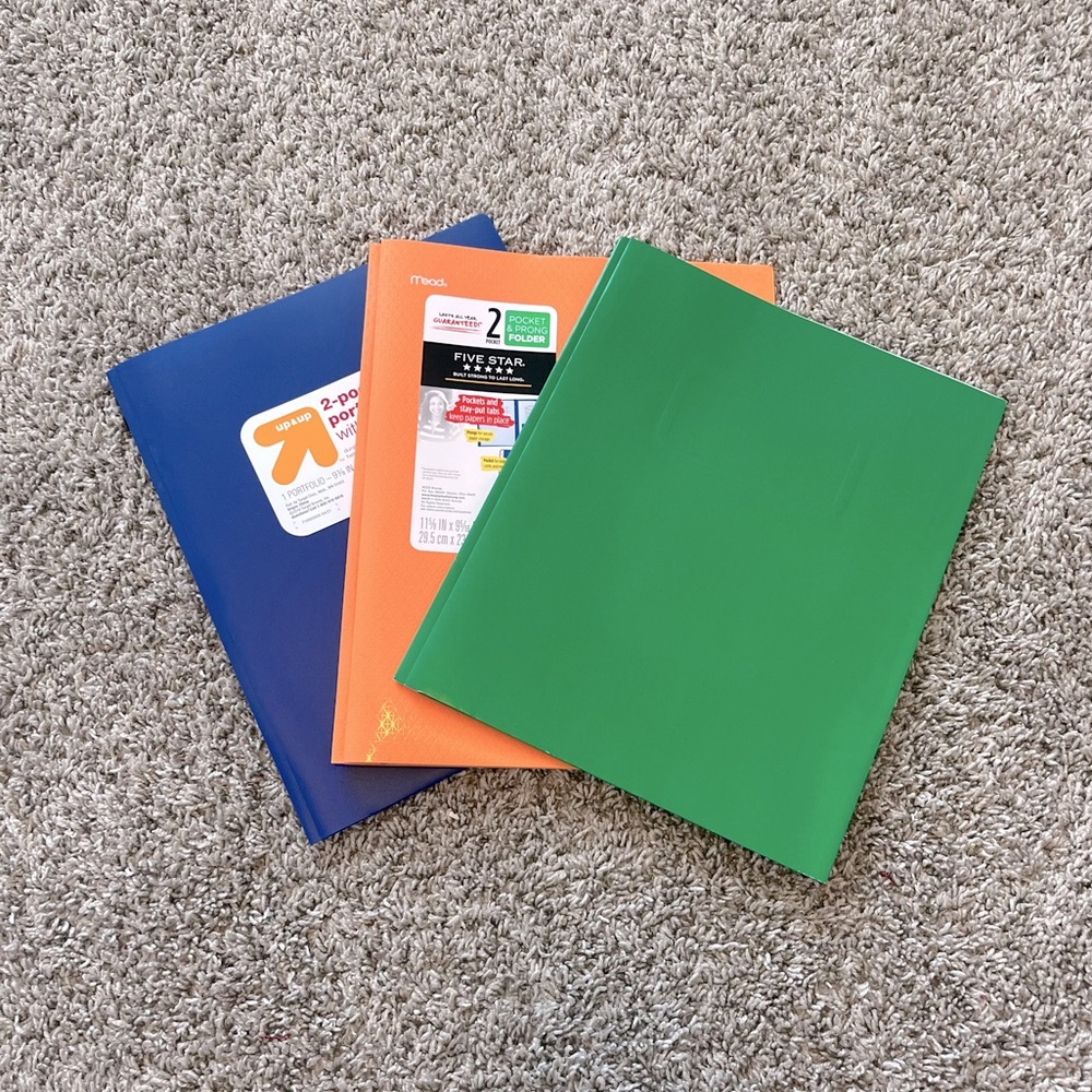 🤍Pocket and prong folders🤍